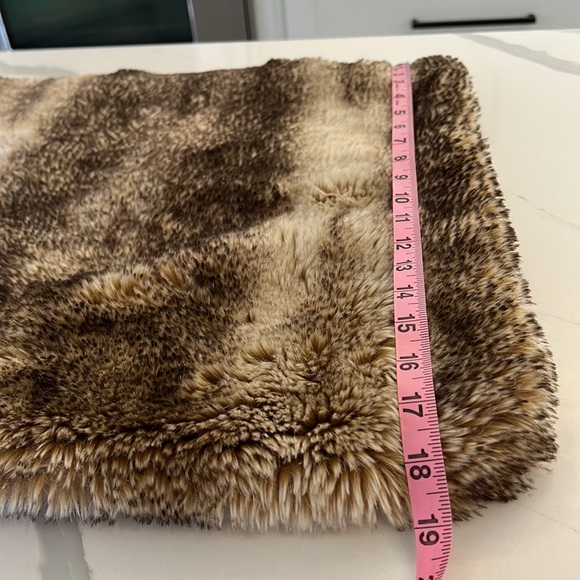 Pottery Barn Accents Pottery Barn Dream Faux Fur Pillow Cover 8 X